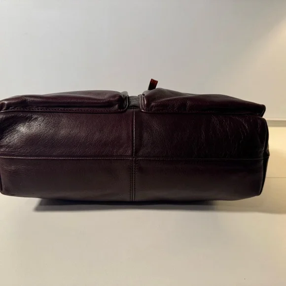 Osgoode Marley 7103 Soft Raisin Cashmere Leather Crossbody Handbag - Picture 6 of 11